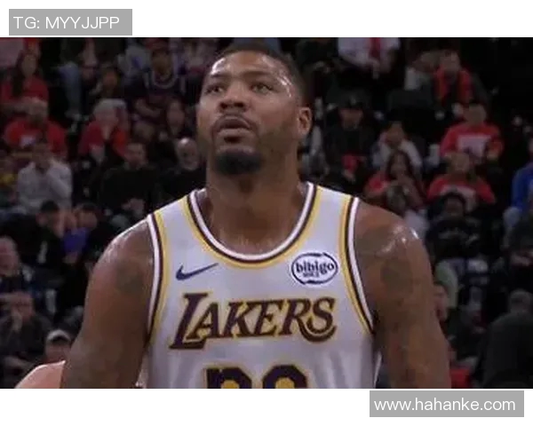 马库斯斯马特的篮球之路：从默默无闻到NBA明星的成长历程