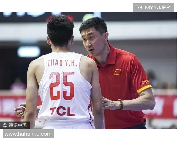 男篮蓝队迎战立陶宛全力争胜展现团队实力与战术配合 男篮蓝队迎战立陶宛全力争胜展现团队实力与战术配合