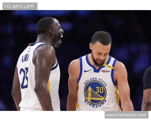 火箭与勇士季后赛第四场对决精彩回顾与赛后分析